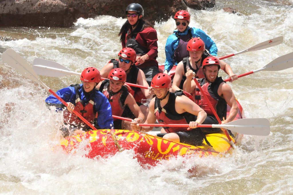 5 Tips for Taking Awesome White Water Rafting Photos