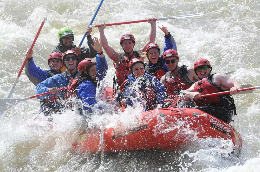 5 Reasons You NEED to go Whitewater Rafting Before it’s too Late!